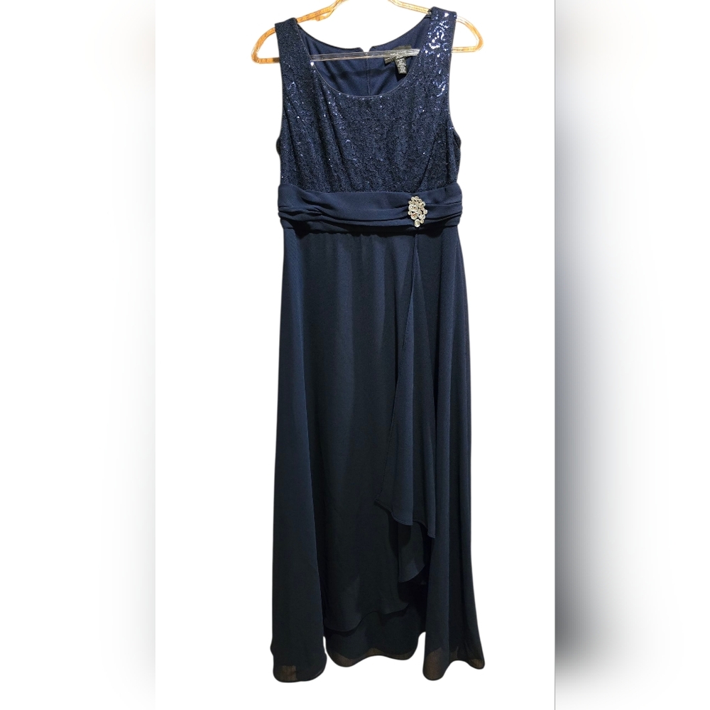 RM Richards 12P Navy Gown